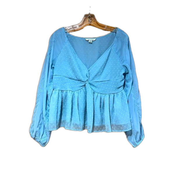 American Eagle Outfitters Tops - New!! American Eagle M Light Blue Slightly Cropped Flowy Long Sleeve Blouse